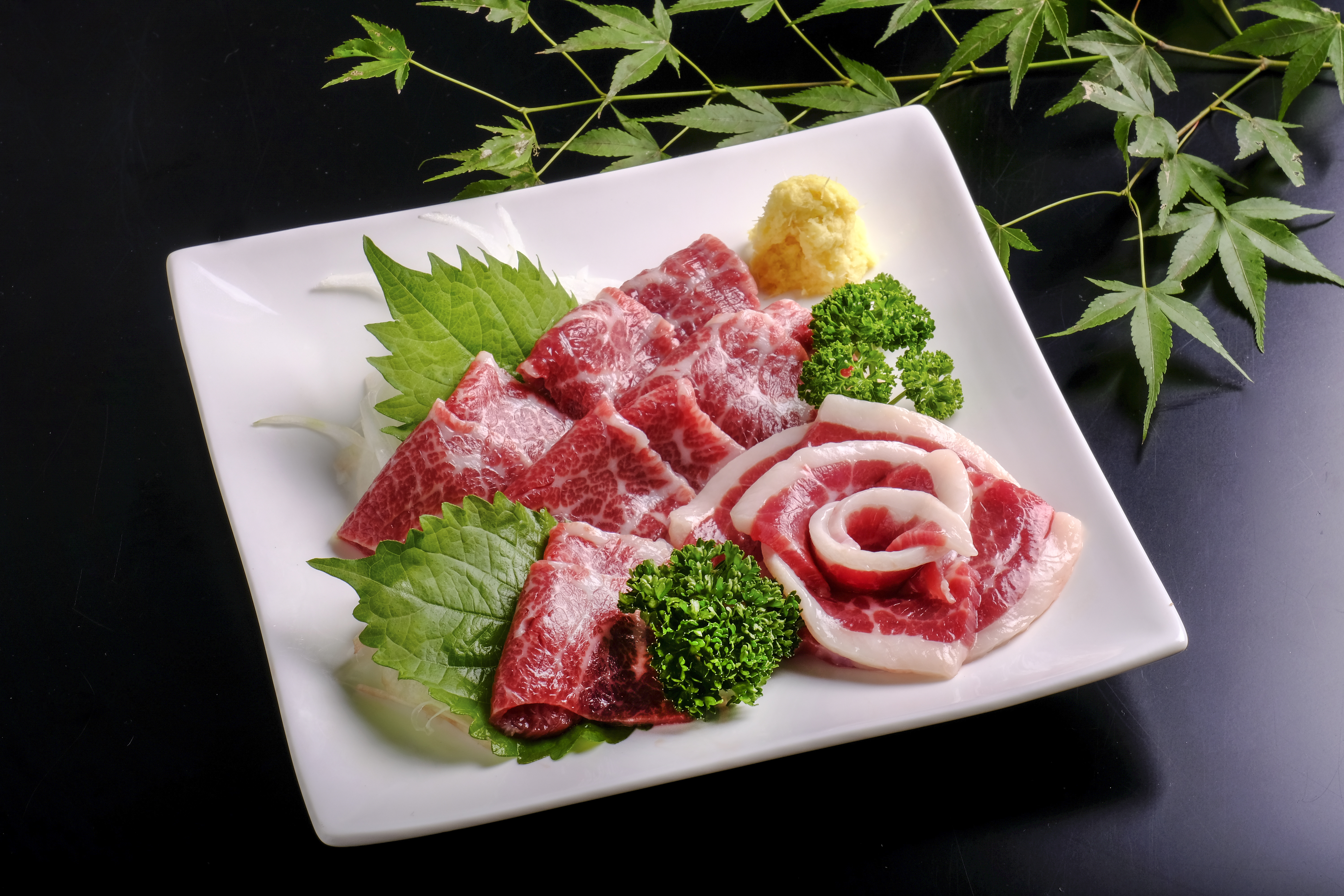 馬刺し